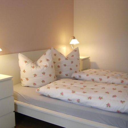 Gaestehaus Villa Rose Durrrohrsdorf ภายนอก รูปภาพ