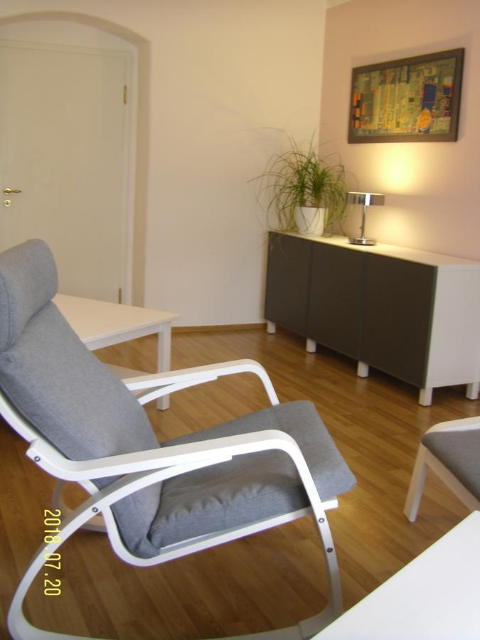 Gaestehaus Villa Rose Durrrohrsdorf ภายนอก รูปภาพ
